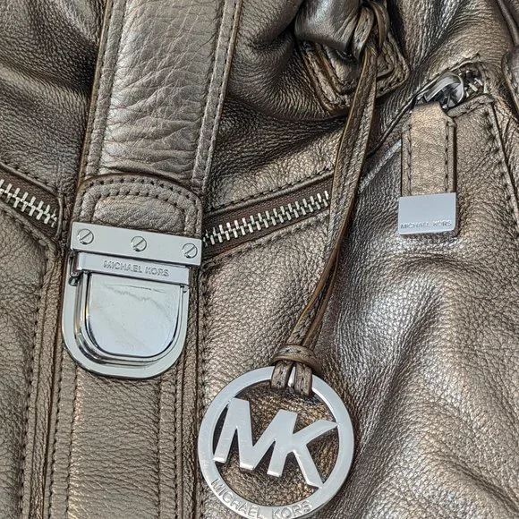 Michael Kors Gold purse/bag/satchel medium size - Picture 3 of 9